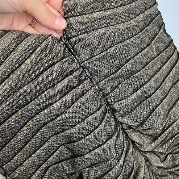 Metallic gold black ADRIANNA PAPELL Evening sleeveless sheath dress - Picture 4 of 9